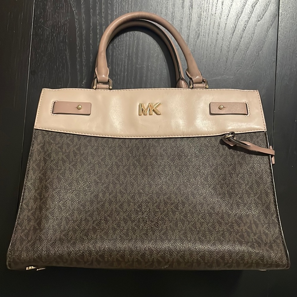 Michael Kors Handbag (Blush color)